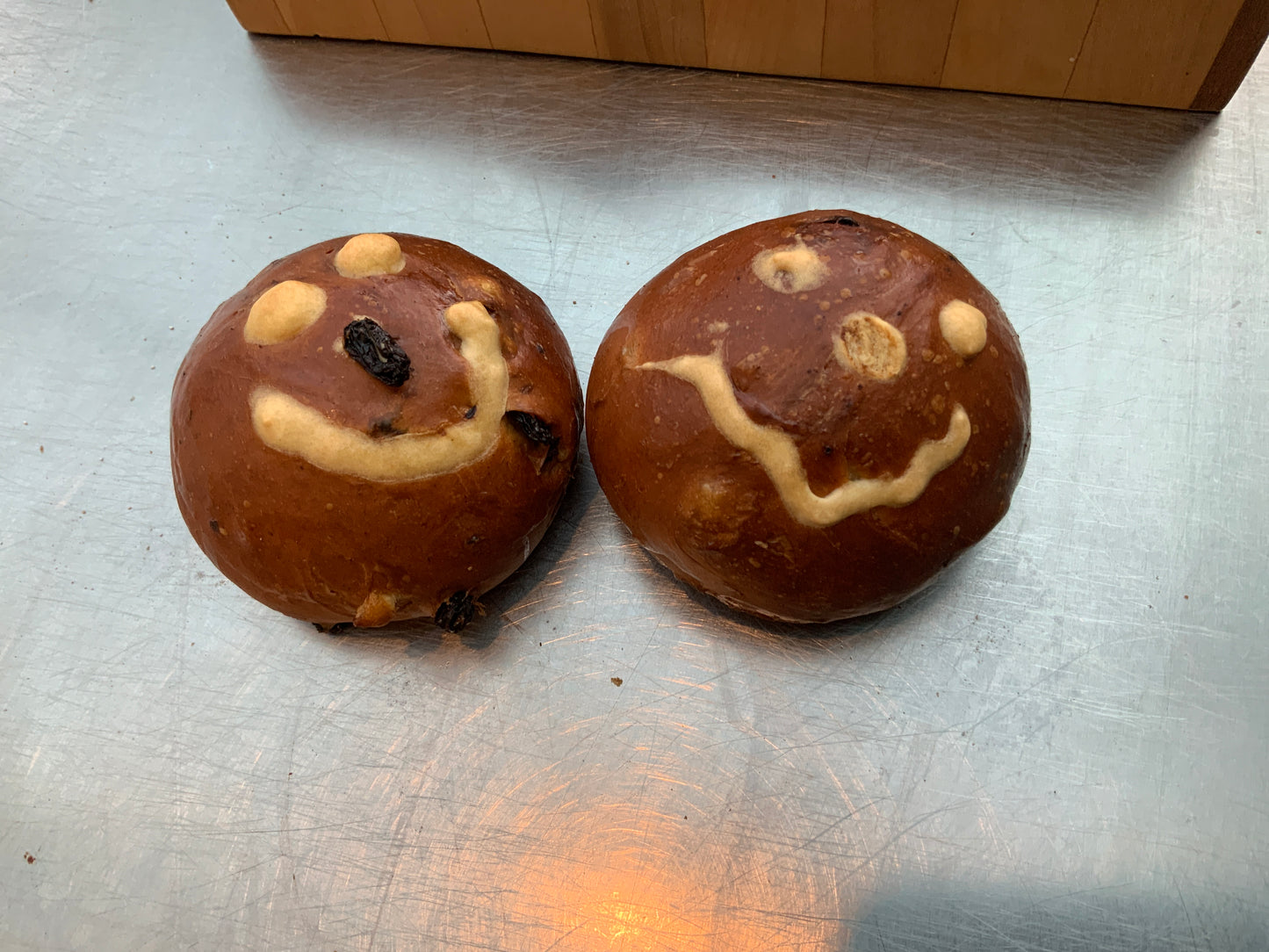 Hot cross bun / loaf